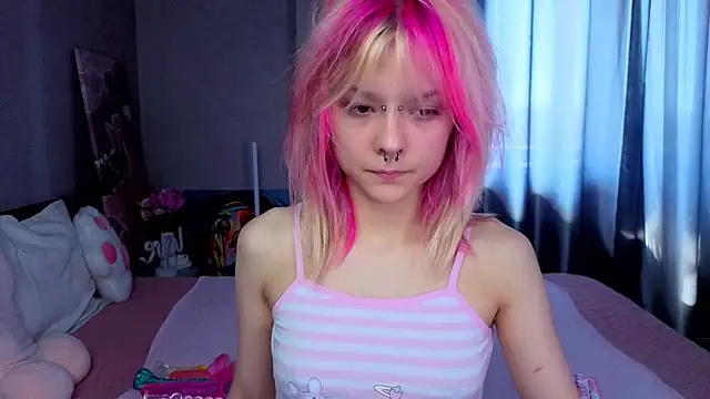 Snapshot of PerryKitty chatting on 08/07/26, 12:07 PerryKitty online show from 08/07/26, 12:07