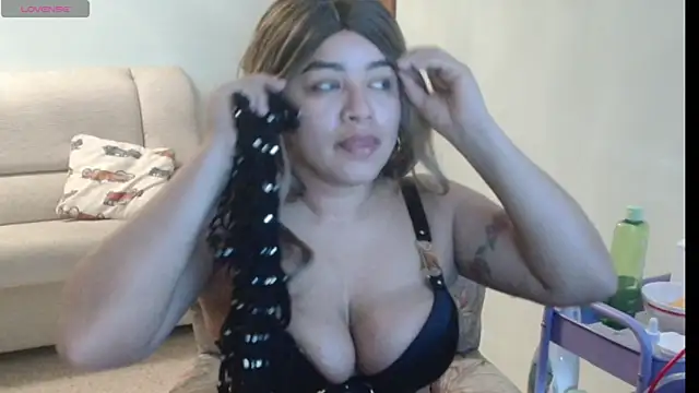 aquamarine hot online show from 05/17/26, 11:39