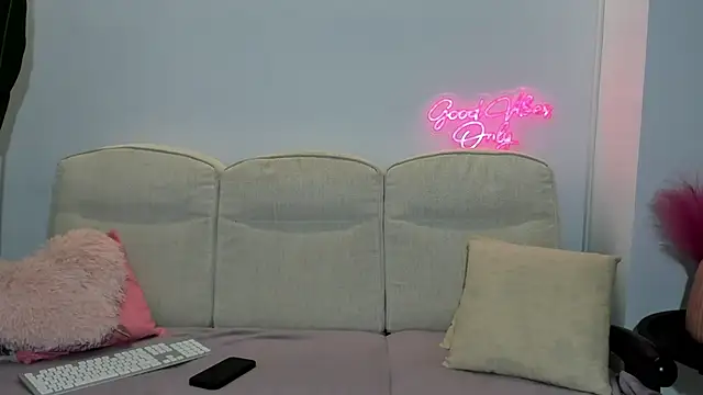 Snapshot of Cassy-Foxy chatting on 05/10/26, 06:40 Cassy-Foxy online show from 05/10/26, 06:40
