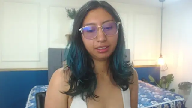 Violet 2003 online show from 03/26/26, 03:50