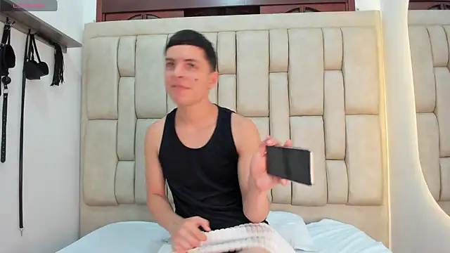 Axel OS online show from 03/27/26, 03:01