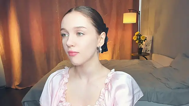 SharriSang online show from 06/11/26, 07:39