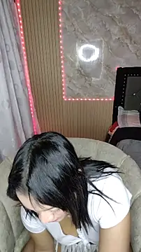 Saraa M online show from 06/14/26, 05:48