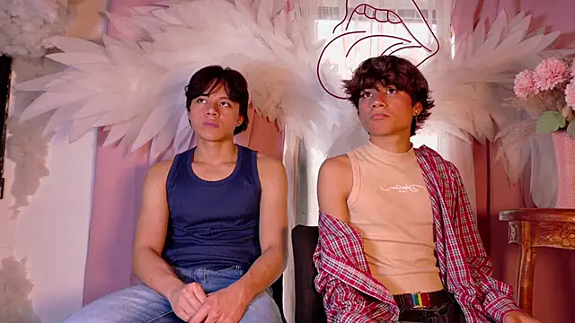 Snapshot of Max_gold chatting on 03/25/26, 09:21 Max gold online show from 03/25/26, 09:21