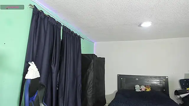 TYLERhHOT2005 online show from 03/28/26, 01:27