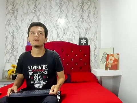 Alejandra and James  online show from 04/06/26, 11:33