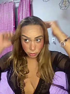 Snapshot of Jullyanaximeness chatting on 06/03/26, 11:21 Jullyanaximeness online show from 06/03/26, 11:21