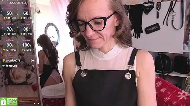jesica mooonn online show from 05/19/26, 04:30