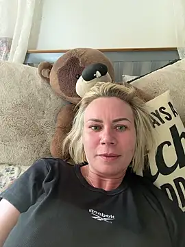 Milliethestylist online show from 04/28/26, 12:43