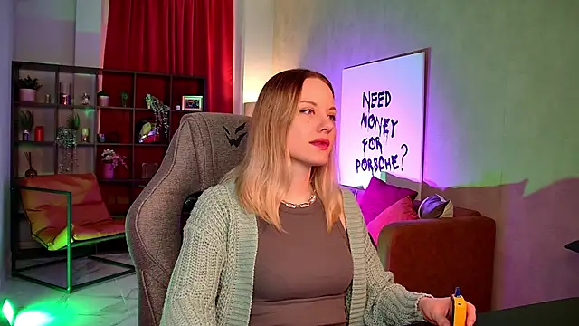 VireliaMoonfall online show from 04/24/26, 08:39