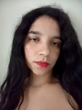 Morena  Florr online show from 04/25/26, 04:15