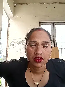 Snapshot of Raanieoy012 chatting on 03/28/26, 01:49 Raanieoy012 online show from 03/28/26, 01:49