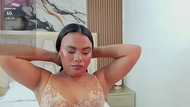 Snapshot of XimenaFerreira chatting on 03/30/26, 02:40 XimenaFerreira online show from 03/30/26, 02:40