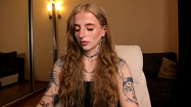 Snapshot of harley_kimm chatting on 04/23/26, 05:19 harley kimm online show from 04/23/26, 05:19