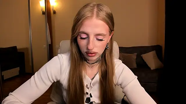 Snapshot of harley_kimm chatting on 05/11/26, 04:51 harley kimm online show from 05/11/26, 04:51