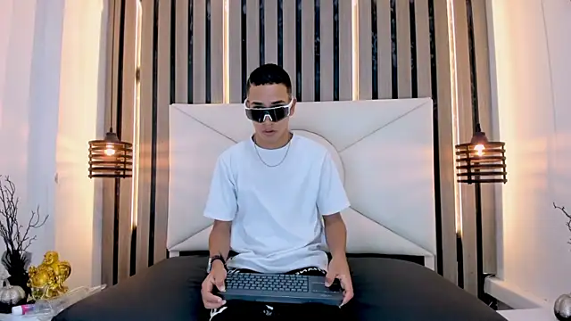 santiago deluca online show from 04/07/26, 07:47