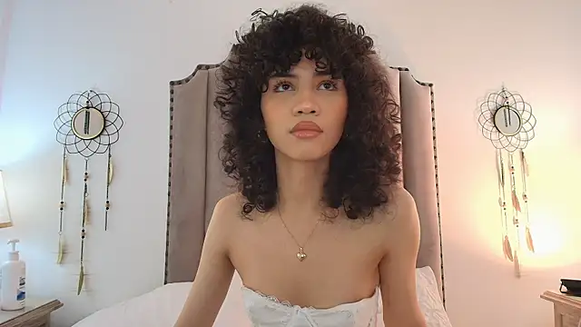 Snapshot of Julietta___ chatting on 06/23/26, 02:15 Julietta online show from 06/23/26, 02:15