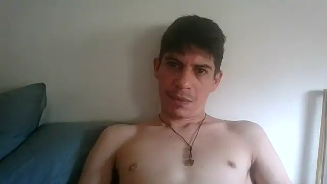 Snapshot of MarcTwinkVzla chatting on 05/13/26, 10:23 MarcTwinkVzla online show from 05/13/26, 10:23
