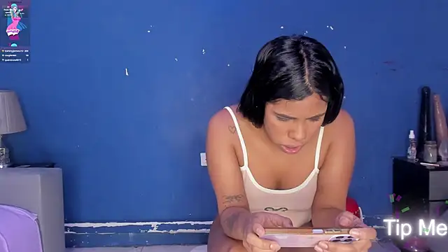Latin Hard Couple online show from 05/15/26, 11:34
