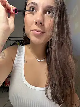 Snapshot of Carolzinhalux69 chatting on 05/29/26, 05:00 Carolzinhalux69 online show from 05/29/26, 05:00