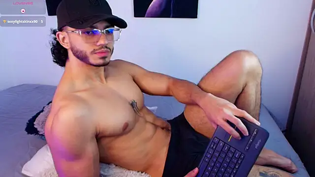 Snapshot of IamAxel03 chatting on 06/10/26, 06:07 IamAxel03 online show from 06/10/26, 06:07