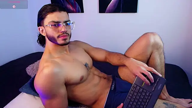 Snapshot of IamAxel03 chatting on 06/30/26, 07:59 IamAxel03 online show from 06/30/26, 07:59