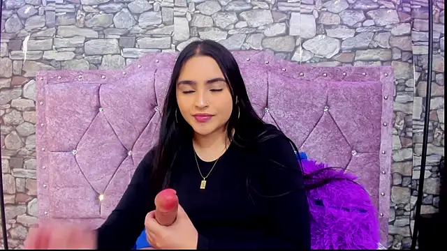 sweet  cherry1 online show from 05/12/26, 07:00