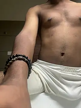 Snapshot of dashingdih chatting on 03/26/26, 11:43 dashingdih online show from 03/26/26, 11:43