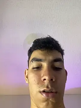 Snapshot of LatinPlayBoys_ chatting on 03/27/26, 09:58 LatinPlayBoys online show from 03/27/26, 09:58