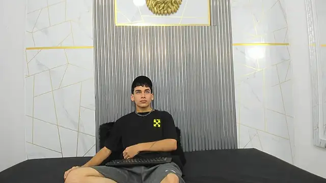 Kitsune 44 online show from 03/27/26, 06:51