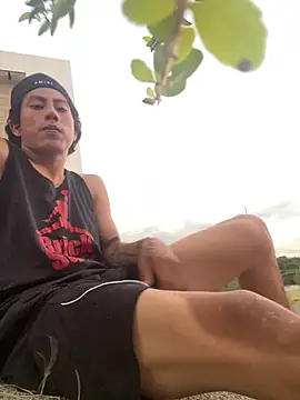 whosley online show from 04/19/26, 11:51