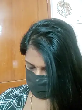 Snapshot of Tamil_Hot_Thara chatting on 04/16/26, 06:09 Tamil Hot Thara online show from 04/16/26, 06:09
