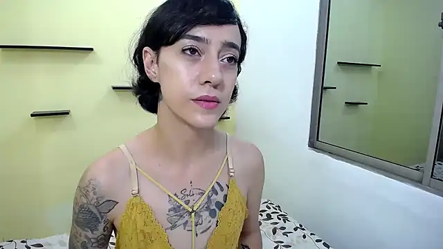 romina white18 online show from 04/29/26, 05:55
