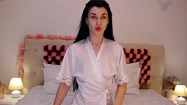 Snapshot of AriannaCruise chatting on 04/16/26, 10:12 AriannaCruise online show from 04/16/26, 10:12