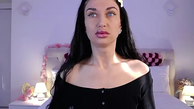 Snapshot of AriannaCruise chatting on 05/03/26, 02:28 AriannaCruise online show from 05/03/26, 02:28