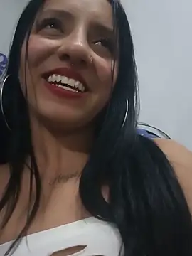 Snapshot of _Carolyn chatting on 05/19/26, 03:13 Carolyn online show from 05/19/26, 03:13