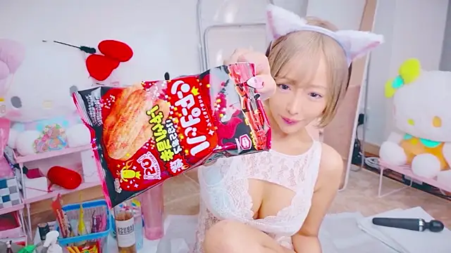 Snapshot of baby__cherry__ chatting on 07/24/26, 12:03 baby cherry online show from 07/24/26, 12:03