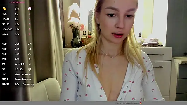 MelodyIllves online show from 04/04/26, 04:44