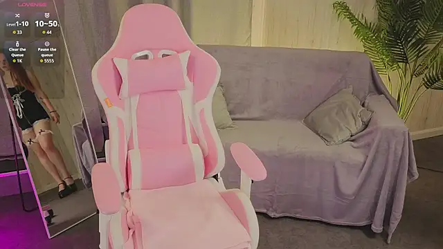 Candy Lirr online show from 04/05/26, 03:47