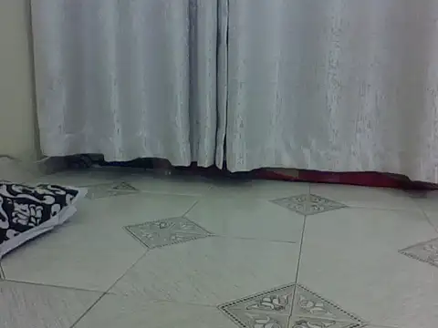 nozie03 online show from 04/08/26, 02:06