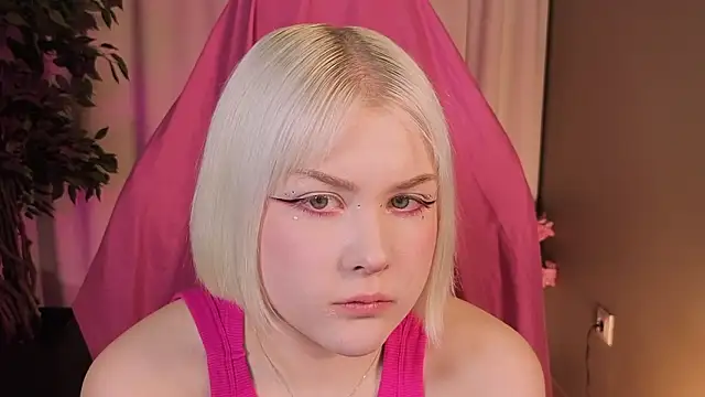 mollieluv online show from 03/28/26, 09:36