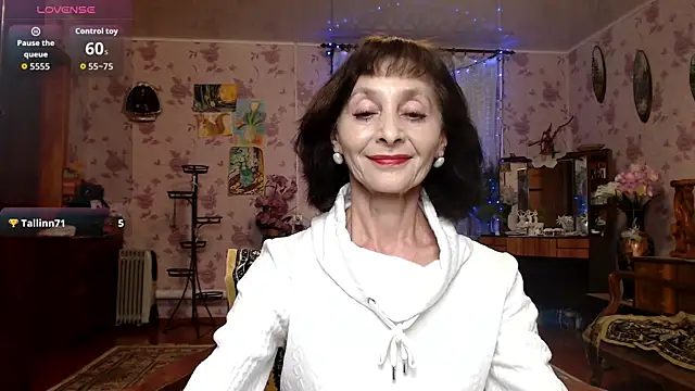 Snapshot of Shooting-Star- chatting on 04/10/26, 06:45 Shooting-Star- online show from 04/10/26, 06:45
