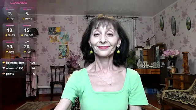 Snapshot of Shooting-Star- chatting on 04/30/26, 09:08 Shooting-Star- online show from 04/30/26, 09:08