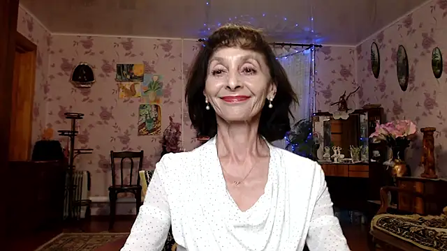 Snapshot of Shooting-Star- chatting on 05/14/26, 06:37 Shooting-Star- online show from 05/14/26, 06:37
