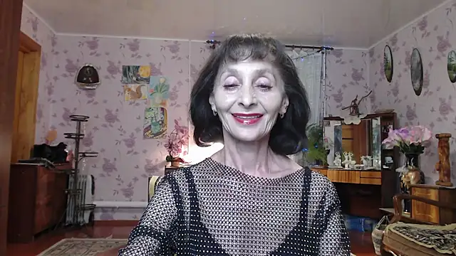 Snapshot of Shooting-Star- chatting on 05/17/26, 06:37 Shooting-Star- online show from 05/17/26, 06:37