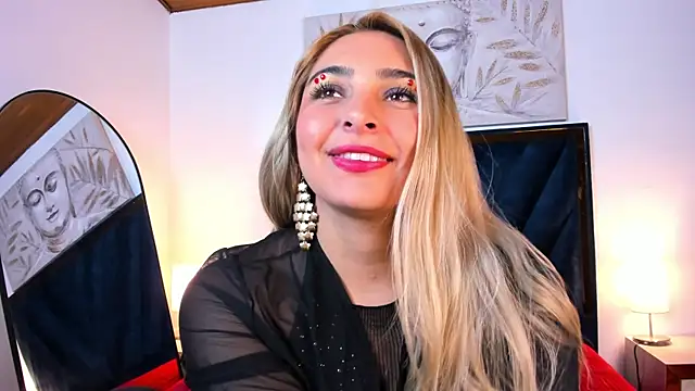 Catalina Osorio online show from 07/15/26, 12:21