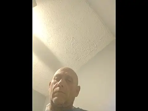 carldhammers online show from 05/18/26, 05:02
