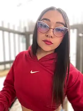 Snapshot of Ashley_pinkk21 chatting on 03/27/26, 09:47 Ashley pinkk21 online show from 03/27/26, 09:47