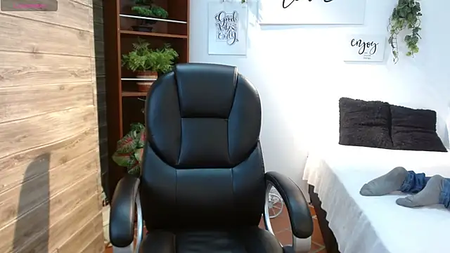 maxim rod online show from 04/28/26, 03:55