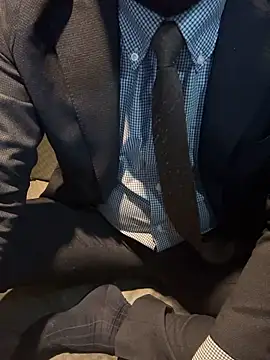 Snapshot of RYUICHI_1919 chatting on 04/06/26, 10:38 RYUICHI 1919 online show from 04/06/26, 10:38